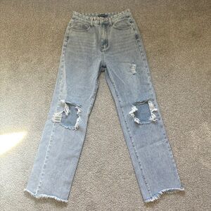 PrettyLittleThing Women’s Distressed Straight Leg Jeans